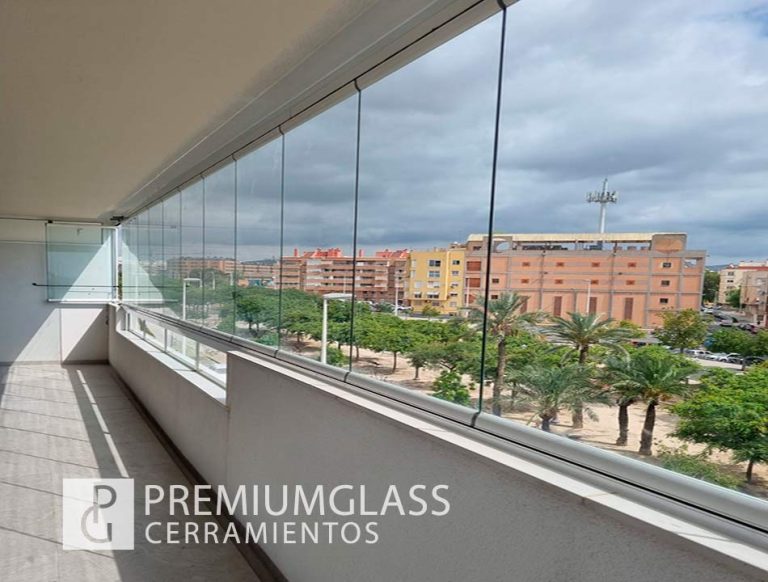 Cortinas-de-cristal-en-Elche